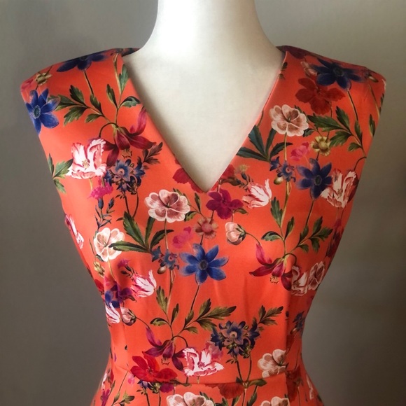 Calvin Klein Floral Scuba Dress - Picture 2 of 8